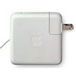 �A�b�v�� Apple �|�[�^�u���d���A�_�v�^ (65W) M8943J/A