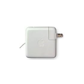 �A�b�v�� Apple �|�[�^�u���d���A�_�v�^ (65W) M8943J/A