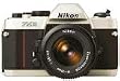 Nikon ��჌�t�J���� FM10 �W���Z�b�g(FM10�{�f�B�EAi�Y�[���j�b�R�[��35~70mmF3.5~4.8S�E�J�����P�[�X�E�X�g���b�v�t)