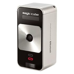 celluon Bluetooth���[�U�[�E�v���W�F�N�V�����L�[�{�[�h MAGICCUBE