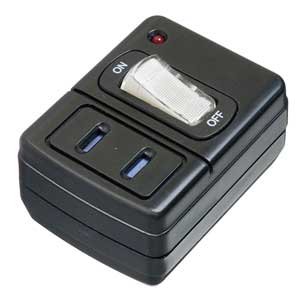 【クリックで詳細表示】ヤザワ 雷サージ付省エネタップ1個口 ブラックYAZAWA SH201BK