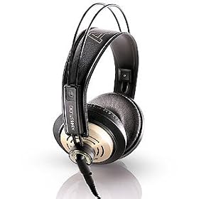 AKG �X�^�W�I�E���j�^�[ K141S
