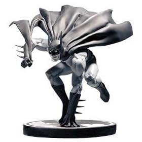 Batman - Mini Statue: Black & White (By Joe Kubert)