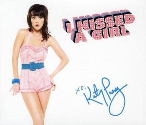  I Kissed a Girl