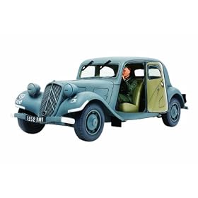 1/35 �~���^���[�~�j�`���A�V���[�Y No.301 1/35 �V�g���G�� 11CV �X�^�b�t�J�[ 35301