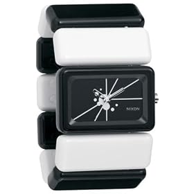 [�j�N�\��]NIXON �r���v THE VEGA BLACK / WHITE NA726005-00 ���f�B�[�X [���K�A���i]