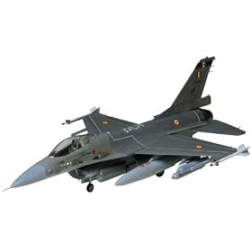 1/72 �E�H�[�o�[�h�R���N�V���� WB-1 F-16�t�@�C�e�B���O�E�t�@���R��