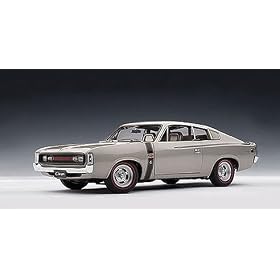 ���yAUTO art/�I�[�g�A�[�g�z(1/18)�N���C�X���[ �`���[�W���[ E49 (�V���o�[)715064