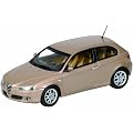 1/43 �A���t�@ �����I �� 147 (2005) Beige M �� Alfa Romeo