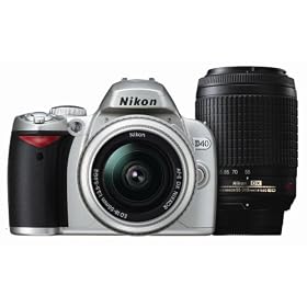 Nikon デジタル一眼レフカメラ D40 ダブルズームキットII シルバー D40SWZII