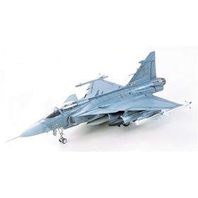 1/72 �E�H�[�o�[�h�R���N�V���� WB-59 JAS-39A �O���y��