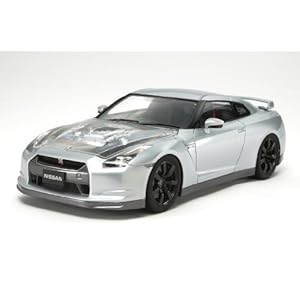 【クリックで詳細表示】1/24 NISSAN GT-R (R35) クリヤーボンネット付き
