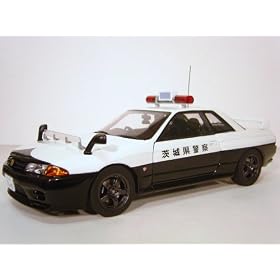 1/18 �X�g���[�g�V���[�Y ���Y �X�J�C���C�� GTR(R32) �|���X�J�[ (��錧�x)