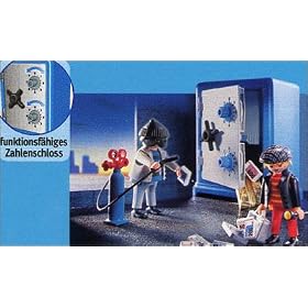 �v���C���[�r�� �|���X ���ɔj�� 3161