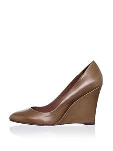 Delman Women's Faryl Wedge Pump (Luggage)