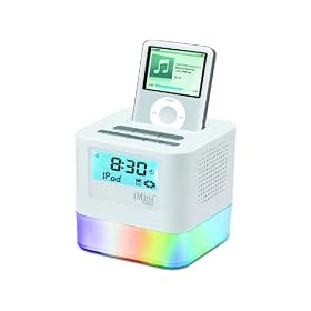 OZAKI iPod�Ή��AFM���W�I�A�A���[���A�O���������͑Ή��AiPod Dock�@�\����  ���@�\�X�s�[�J�[ IP830RAINBOW