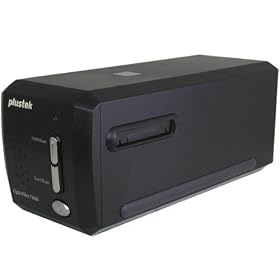 Plustek OpticFilm 7600iAI | �ԊO���S�~�`�F�b�N�@�\(iSRD)�t ���𑜓x�t�B�����X�L���i�[ ���FLED�̗p 7200x7200dpi USB�ڑ� ��