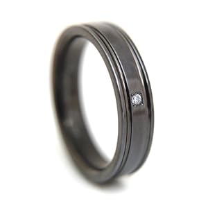 【クリックで詳細表示】(アミダモール)Ami D’amour チタンリング ブラックIP 鏡面仕上げ 2本ライン 5mm幅 上面0.01ctダイヤ1石 特注27号 R0151aa-WDA270BK