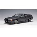 AUTOart 1/18 �X�g���[�g�V���[�Y ���Y �X�J�C���C�� GTR(R32) �j�X�� (�O���[)
