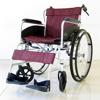 【チア】【上品な佇まいのワインレッドカラー【新品】【自走式】【アルミ】【車椅子(車いす)】【軽量】【ノーパンクタイヤ】【折りたたみ式】