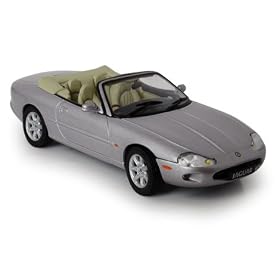 �W���K�[�EXK8�E�J�u���I���EPLATINUM�E1/43�E���f���J�[