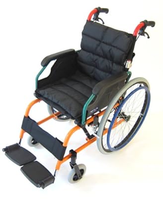 思わずお出かけしたくなるマルチポップカラーの車椅子！【スニーカー】【車椅子（車いす）】【駐車＆介助ブレーキ付き】【自走式】【折りたたみ式】【背折れ式】【跳ね上げ式】【ノーパンクタイヤ】【アルミ製】【軽量】【コンパクト】【車イス】【介助用】【ＳＧマーク認定工場製品】