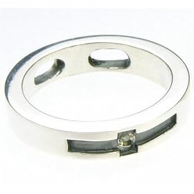 【クリックで詳細表示】ReiZ クロスの中央に煌めくダイヤ入りのシルバーリング SIR130 ＃11号