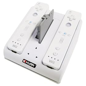 Wii Drop & Charge Station w/ 2 Batteries / Wii Fit Battery & AC Adapter (�A����)