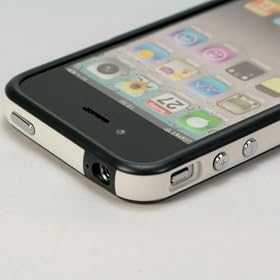 i-Beans 	 �u�S60�F�viPhone 4 Mixed Plastic (Soft+Hard) Bumper Case�iBlack&White)�@iPhone 4 �M�����V���R��+�u���X�`�b�N�@�o���p�[�@�u���b�N&�z���C�g �@�ی�t���t�B�����@USB�[�d�P�[�u���t�@ (371-7)