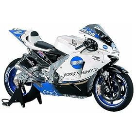 1/12 �I�[�g�o�C No.107 1/12 KONICA MINOLTA Honda RC211V '06 14107
