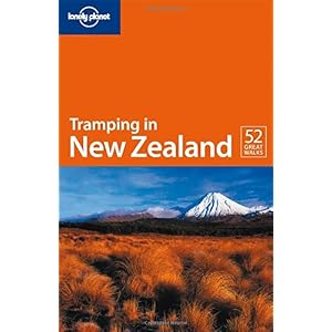 【クリックで詳細表示】Lonely Planet Tramping in New Zealand [ペーパーバック]