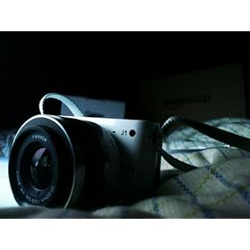 Nikon �f�W�^�����J���� Nikon 1 J1