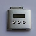 iPod Nano/Video/Touch/ iPhone �p FM�g�����X�~�b�^