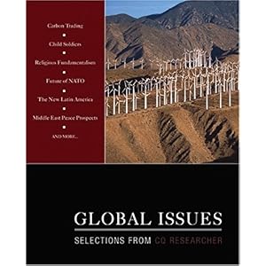 【クリックで詳細表示】Global Issues： Selections From CQ Researcher [ペーパーバック]