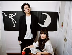 シー&ヒム の画像