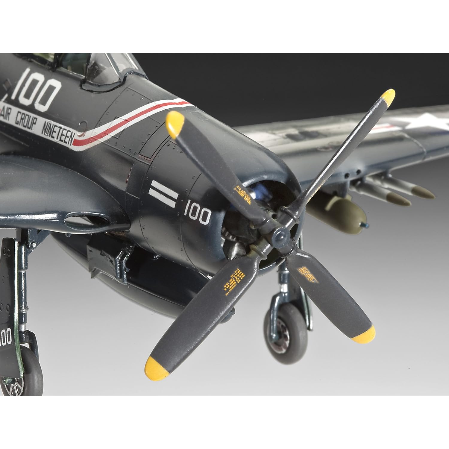 ドイツレベル 1\/72 F8F-1 ベアキャット 1 \/ 72