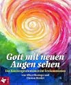 Gott mit neuen Augen sehen: Das Geschenkbuch l�dt Eltern und Kinder ein, die Zeit der Vorbereitung auf die Erstkommunion gemeinsam in der Familie zu gestalten. Im Mittelpunkt steht dabei weniger die Feier selbst, sondern der Blick auf das Alltagsleben danach. Die Texte, die aus unterschiedlichen Blickwinkeln auf die vielf�ltigen Beziehungen zwischen Gott und den Menschen verweisen, wollen Mut machen, Gott mit neuen Augen zu sehen. Sie vermitteln Impulse f�r einen Lebensweg mit Gott. Die ausdrucksstarken, symbolhaften Bilder in einem eigenwilligen abstrakten Stil widerstreben zun�chst eingefahrenen Sehgewohnheiten, bieten aber viel Raum f�r Meditation und Gespr�ch und fordern gleichzeitig zum eigenen kreativen Umgang mit Farben heraus. 
