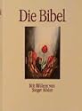 Die Bibel mit Bildern von Sieger K�der: Sieger K�der z�hlt zu den bekanntesten modernen Malern religi�ser Motive in Deutschland. F�r diese Bibelausgabe hat der �Maler-Pfarrer� viele neue Arbeiten geschaffen. In den 107 Bildtafeln (98 in Farbe) gehen die Bilder K�ders und der Bibeltext eine kraftvolle und intensive Symbiose ein.