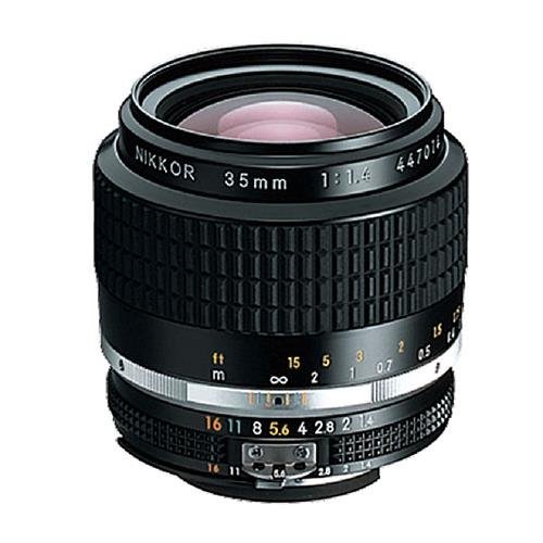 NoteBook: Nikon 35 / 1,4 Objektiv