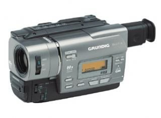 Handys ohne Vertrag: Grundig Xephia LC 3000 E 8 mm analog Camcorder