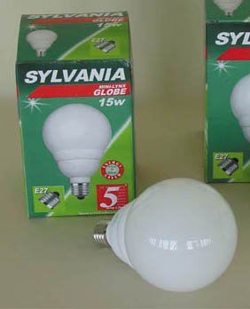 Festplatten: Sylvania Sparlampe E27 15 Watt Globe 25419