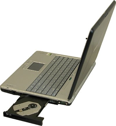 Digitalkameras: Demolux Outback: fall- und sto�sicheres 14 Zoll Notebook mit Spritzwasser Schutz