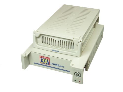 Festplatten: S-ATA Festplatten Wechselrahmen beige