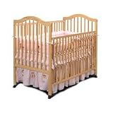 Sandra Crib Finish: Natural