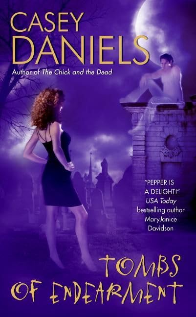 Tombs of Endearment (Pepper Martin Mysteries) Cover