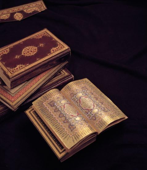 Golden pages Cover