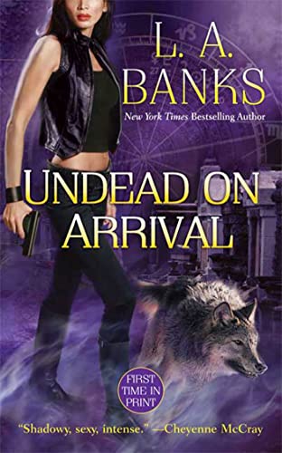 Undead on Arrival (Crimson Moon, Book 3) Cover