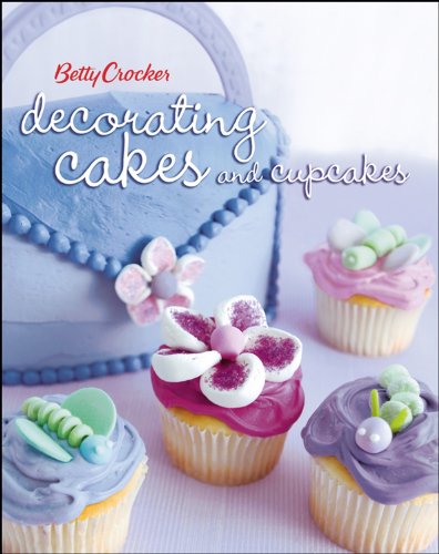 Betty Crocker decorating cakes and cupcakes Cover