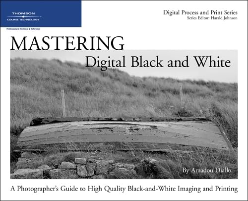 Mastering digital black and white Cover