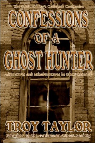 Confessions of a Ghost Hunter Cover